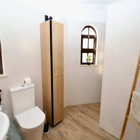 Beautifully Decorated House In Vakantiehuis Lagos