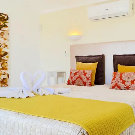 Beautifully Decorated House In Vakantiehuis Lagos