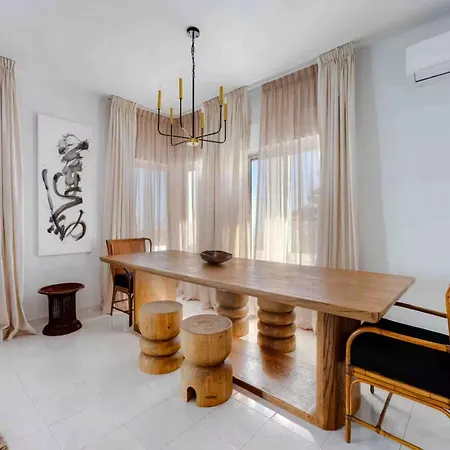 Beautifully Decorated House In Vakantiehuis Lagos